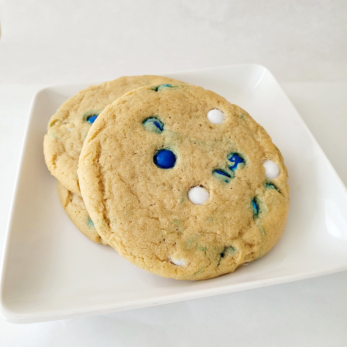 Vegan M&M Hanukkah Cookie