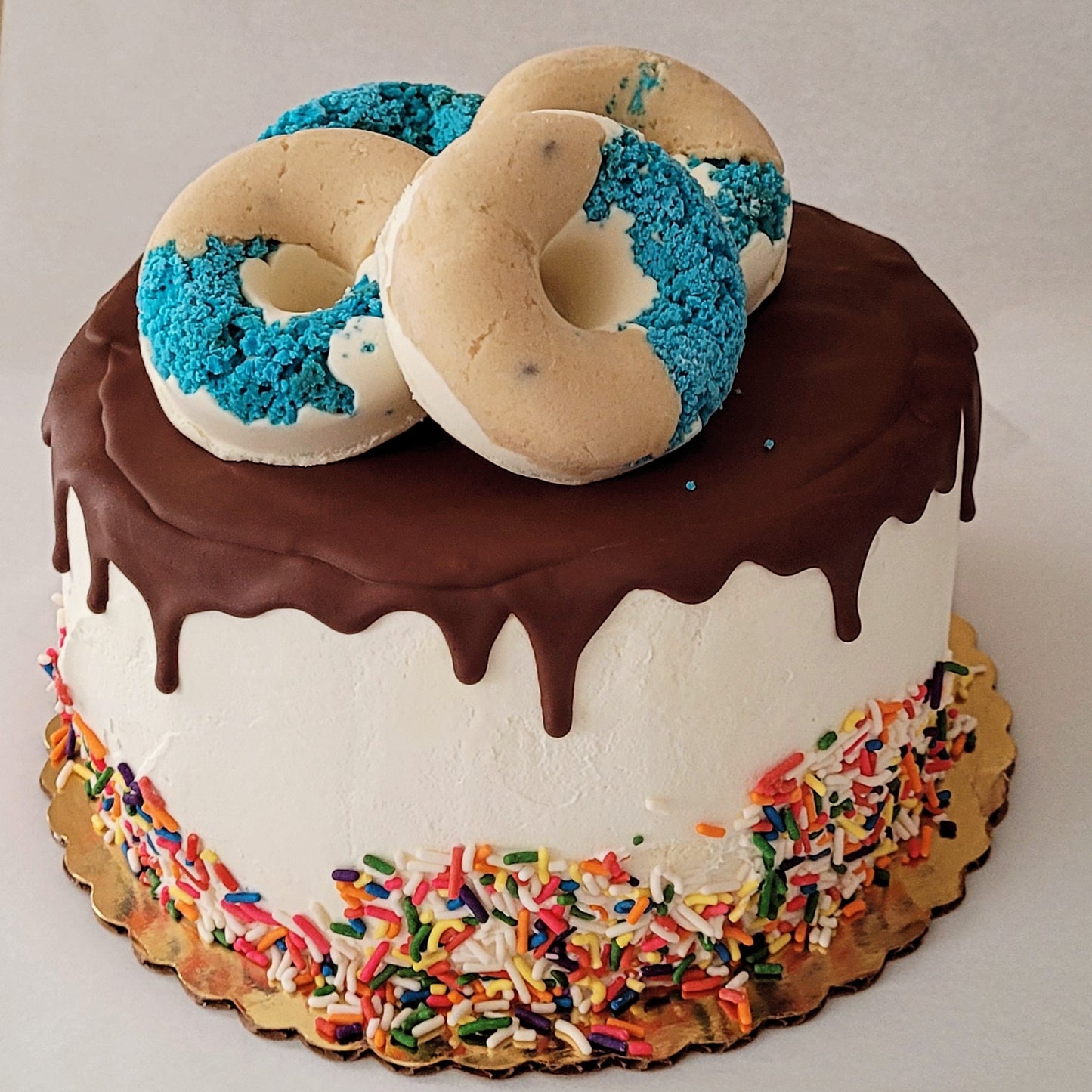 Custom Cake - 8" Ice Cream Cake